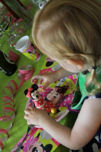 Ida nød at spise Minnie kagefiguren